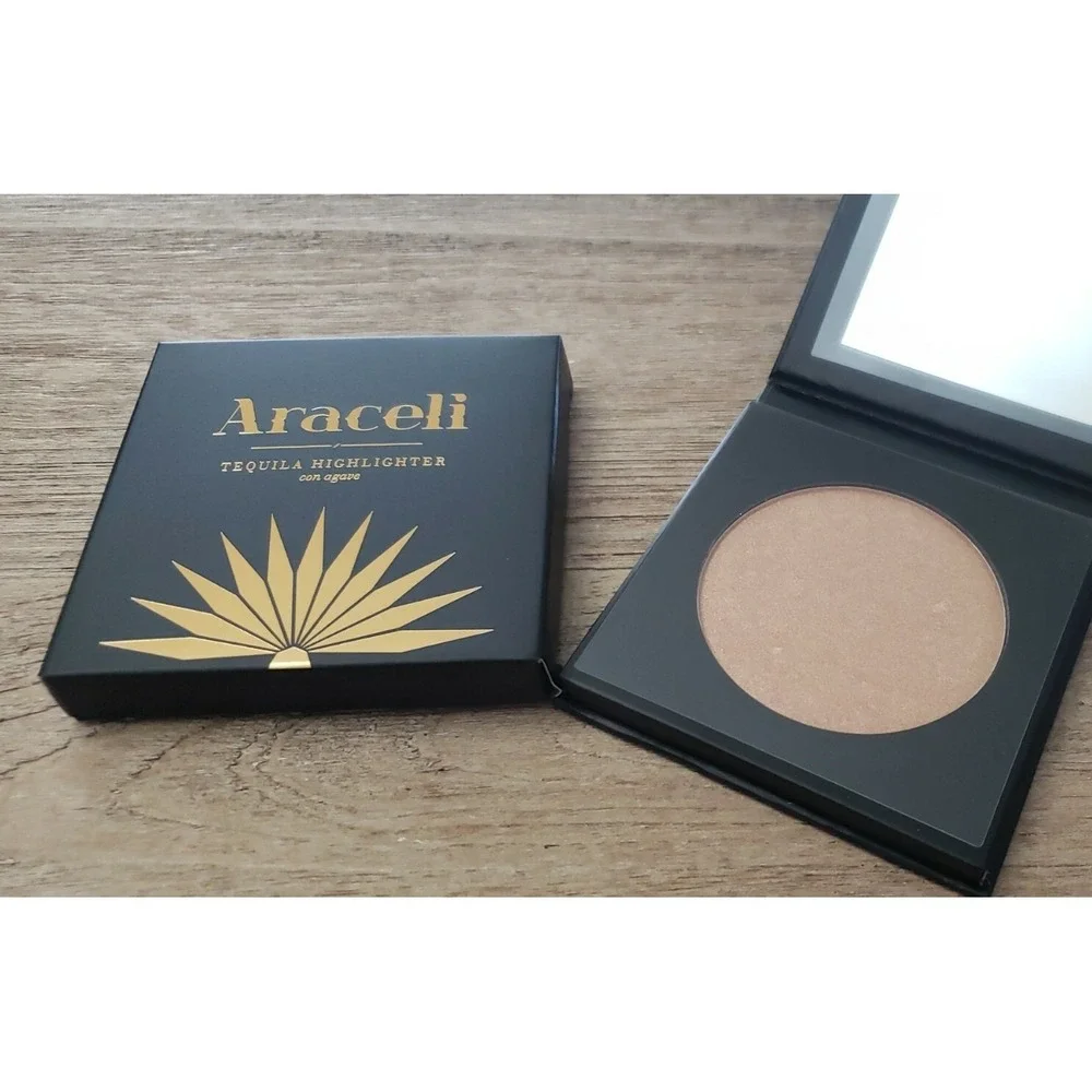 NIB Araceli Tequila Highlighter Reposado  Full Size 0.28 oz